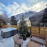 Douce Ecorce Jacuzzi Et Sauna Le Sylvestre Aragnouet