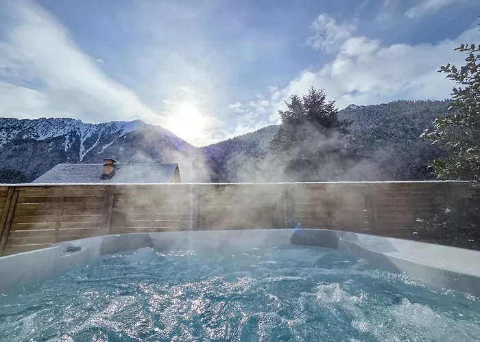 Douce Ecorce Jacuzzi Et Sauna Le Sylvestre Aragnouet