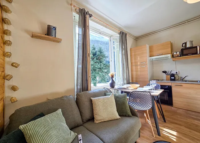 Douce Ecorce Jacuzzi Et Sauna Le Sylvestre *