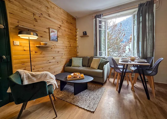 Appartamento Douce Ecorce Jacuzzi Et Sauna Le Sylvestre Aragnouet