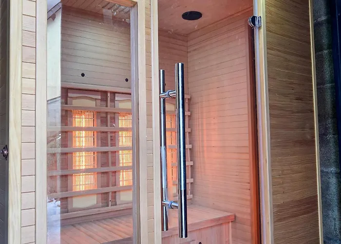 Douce Ecorce Jacuzzi Et Sauna Le Sylvestre Appartamento Aragnouet